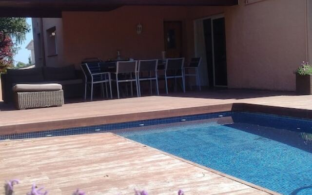 Casa acogedora y confortable con piscina