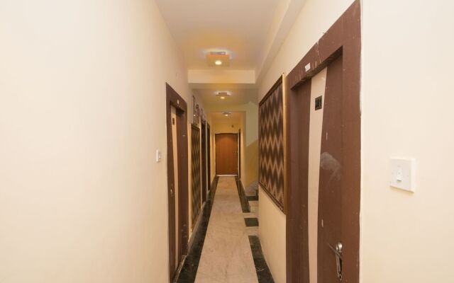 OYO 1865 Hotel Trivedi International