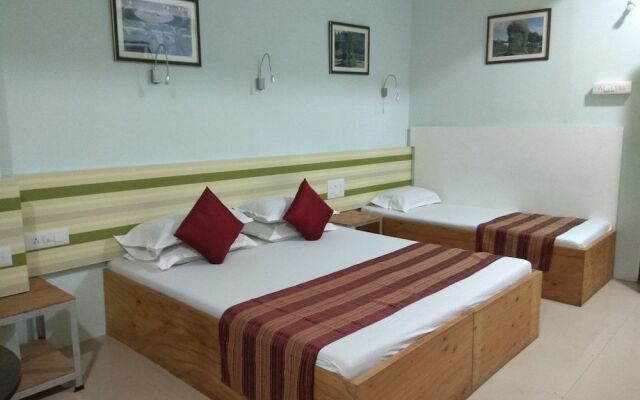 Hotel Shubham Vile Parle