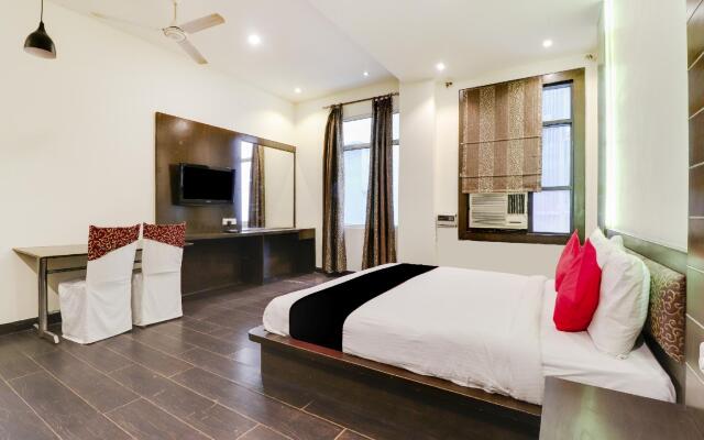 CAPITAL O74109 Hotel Sri Sri Residency