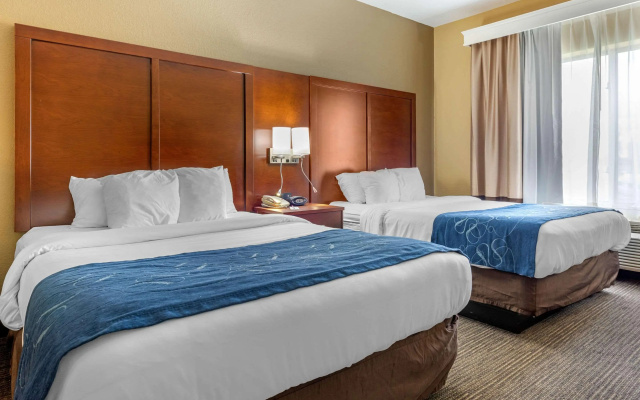 Comfort Suites Findlay I-75 near Sports Complex