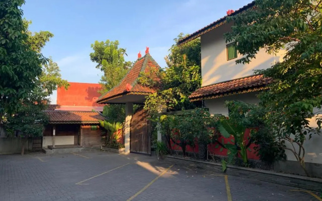 Sonosewu Guesthouse Syariah