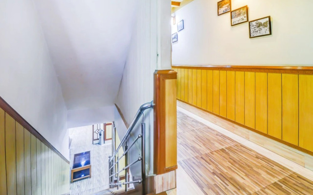 FabHotel Misty Oak