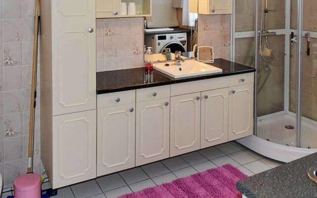 8 Person Holiday Home in Sæbø