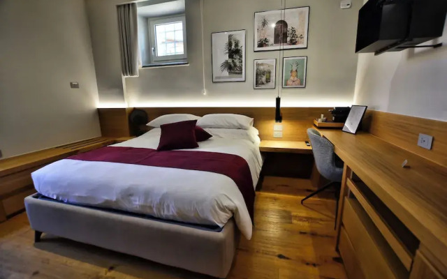 Corte Sospesa Guest House & Spa