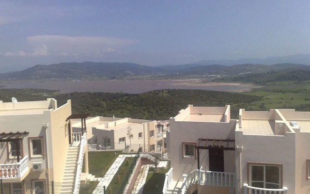 Stunning 4 Bedroom Private Villa - With Pool