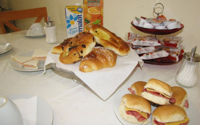 Holiday Sunny Roma B&B