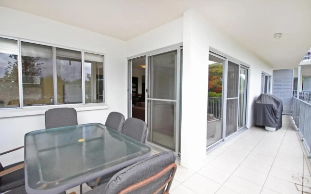 Unit 2 'Sea Breeze Villas', Coolum Beach