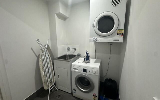 Southwest Liverpool Area 3 Beds & Parking Nwf003