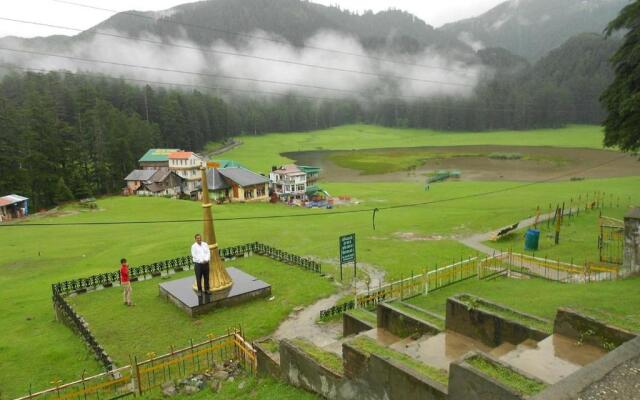 Snow View Homestay Khajjiar