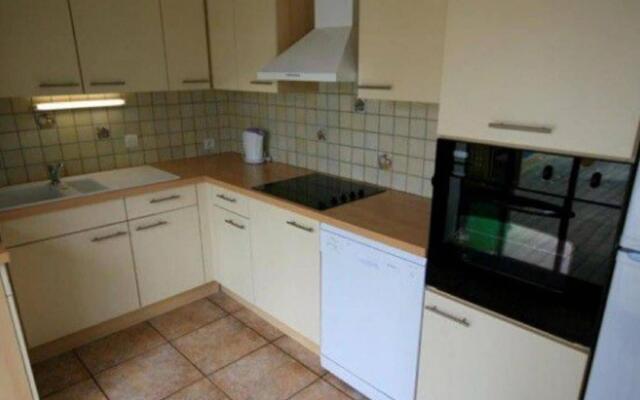 Attractive holiday home in Moëlan-sur-Mer with garden