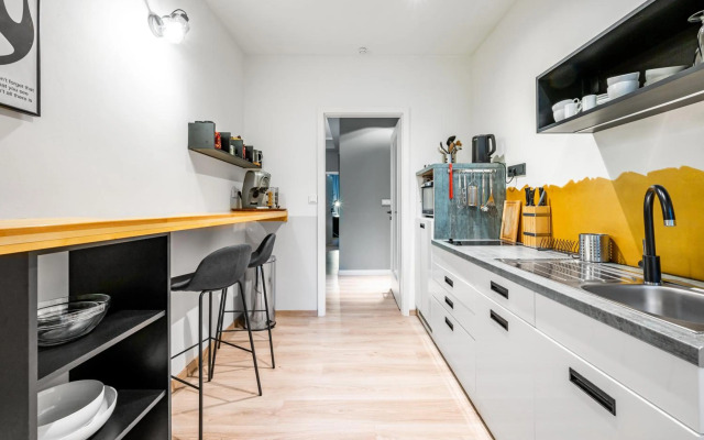 Loong Refresh Old Town