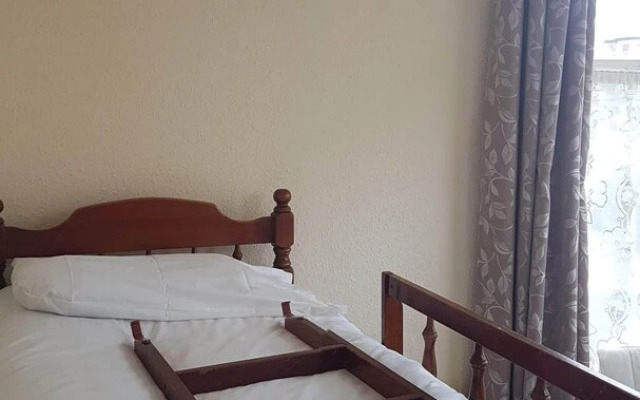 4 Berth, First Floor Flat, Apsley 3