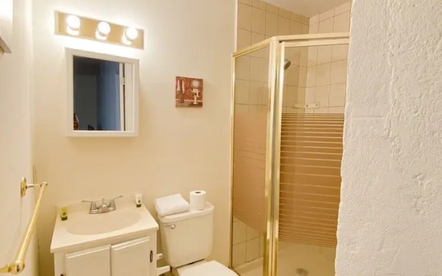 Marion Square Suites