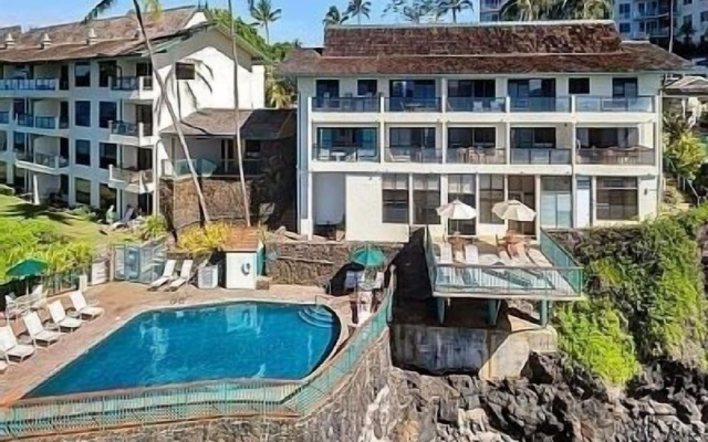 Poipu Shores 301b 3 Bedroom Condo by RedAwning