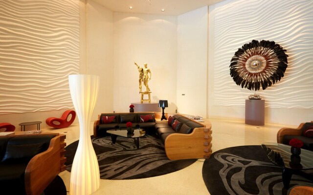 Onehome Art Hotel – Berkesy Residence