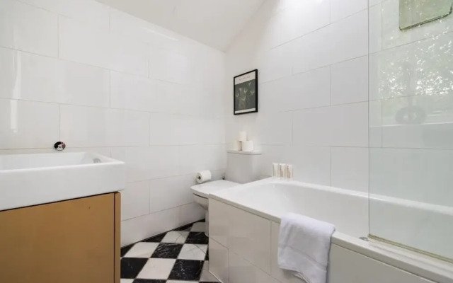 The Hackney Secret - Stylish 2bdr House With Garden, London