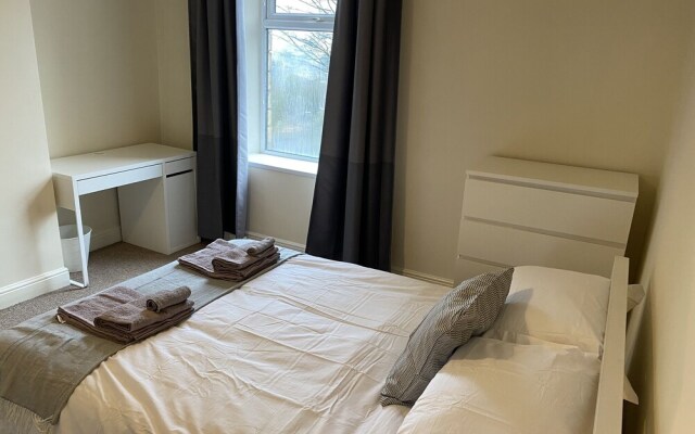 Charming 4-bed Town House in Crookes, Sheffield