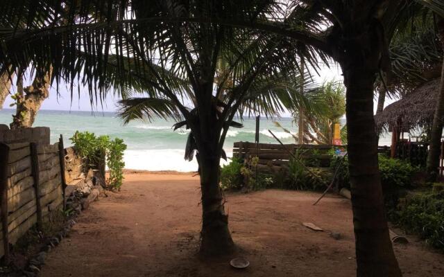 Chandi Gaya Beach Guesthouse