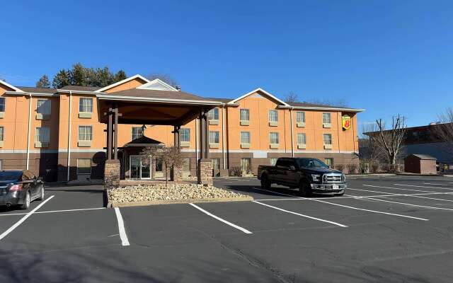 Super 8 by Wyndham Mars/Cranberry/Pittsburgh Area