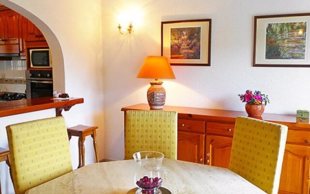 House Ruisenor Falcone