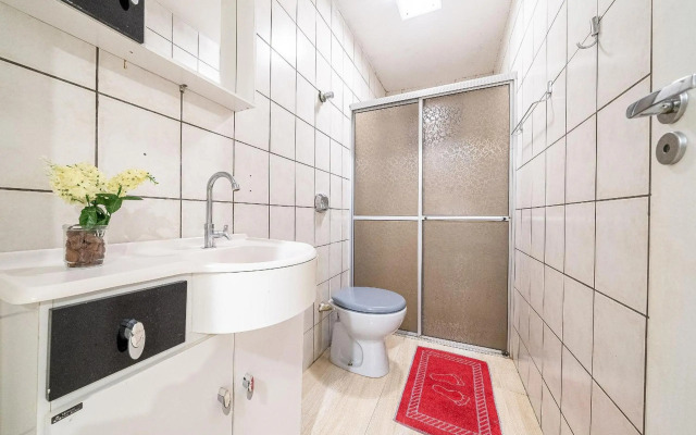 025 - Lindo Residencial com Piscina e Jacuzzi em Bombas