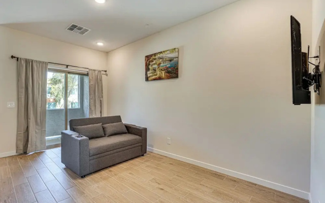 Community Pool & Hiking Trails: Deer Valley Condo