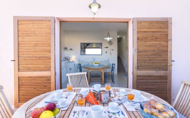 Torre Dei Corsari, Apartment With Sea View And Near The Beach For 5