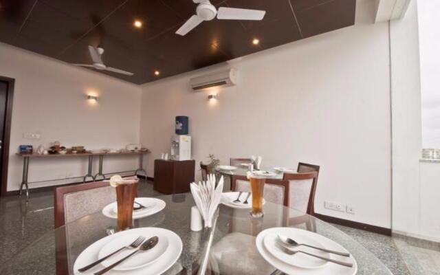 Stately Suites Golf Course Road