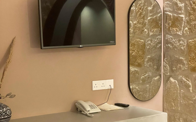 Vrachia Beach Hotel & Suites - Adults only