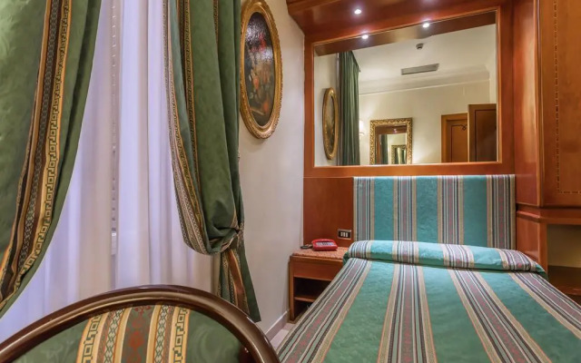 Raeli Hotel Luce