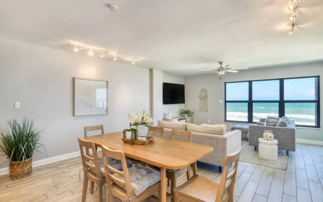 Sand Dollar 306