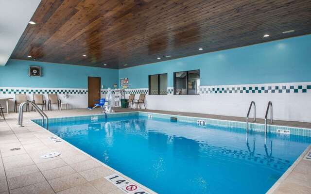 Quality Inn Peru near Starved Rock State Park