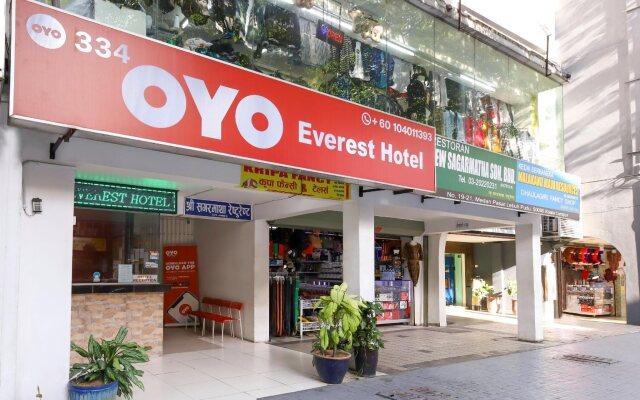 OYO 334 Everest Hotel