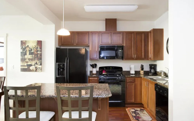 On the Columbia Vacation Apartments