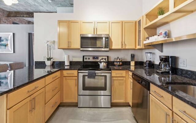 Historic Loft Retreat With Pool