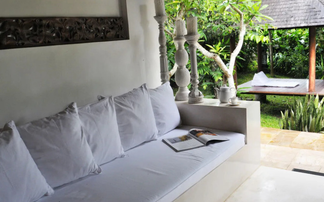 Villa Campur – Guest Rooms – Cemagi