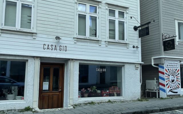 "stavanger BnB 10 @nicolas Parking & Generous Terrace"