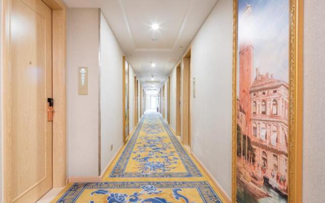 Vienna Hotel Guangxi Hechi Jinchengjiang Baima Street