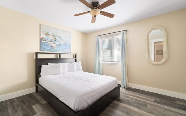 Gulf View Condos by Hosteeva