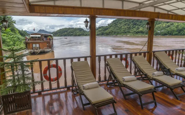 Mekong Pearl Hotel Ship