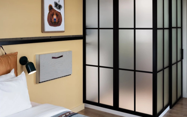 Moxy Springfield Downtown