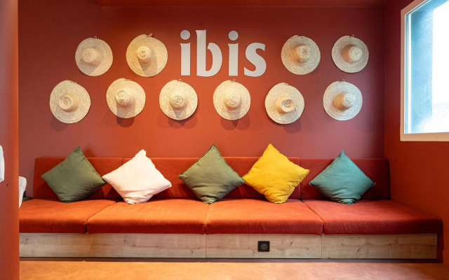 ibis Istres Trigance