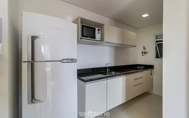 IAPs Apto 140m da praia Floripa