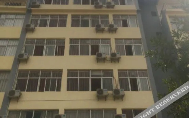 Qiu Beijingyue Express Hotel