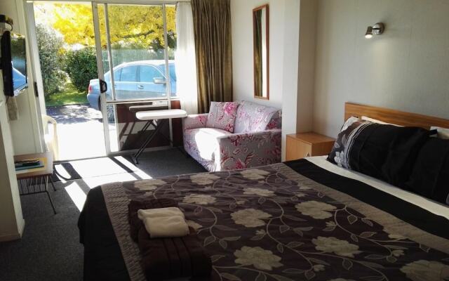 Cambrian Lodge Motel