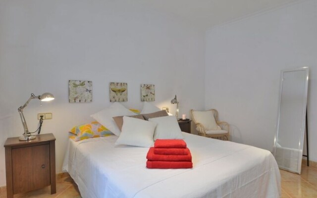 Mallorca Town House With Terrace Sleep 6pax
