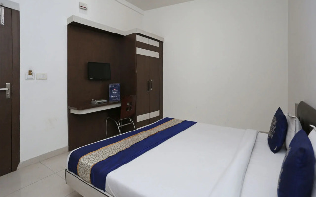 OYO 10454 Hotel Riviera