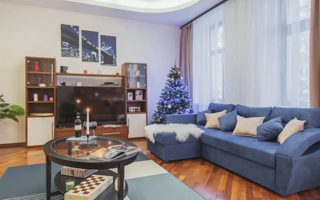 GM Apartments roomy mansion at Arbat