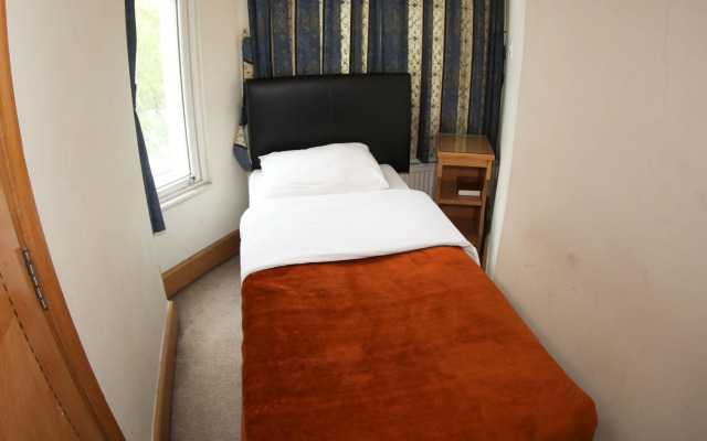 Holland Inn Hotel